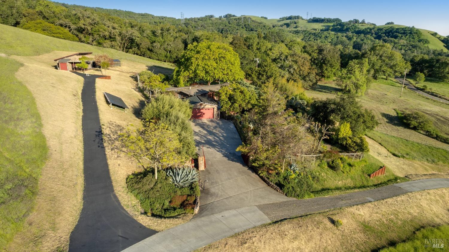 Detail Gallery Image 52 of 95 For 6960 Round Oak Rd, Penngrove,  CA 94951 - 3 Beds | 3 Baths