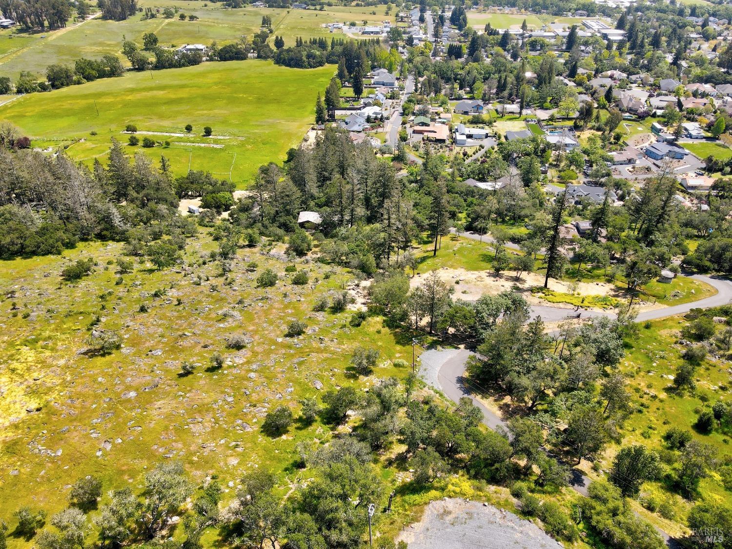 Detail Gallery Image 9 of 25 For 3577 Deer Trail Rd, Santa Rosa,  CA 95404 - – Beds | – Baths