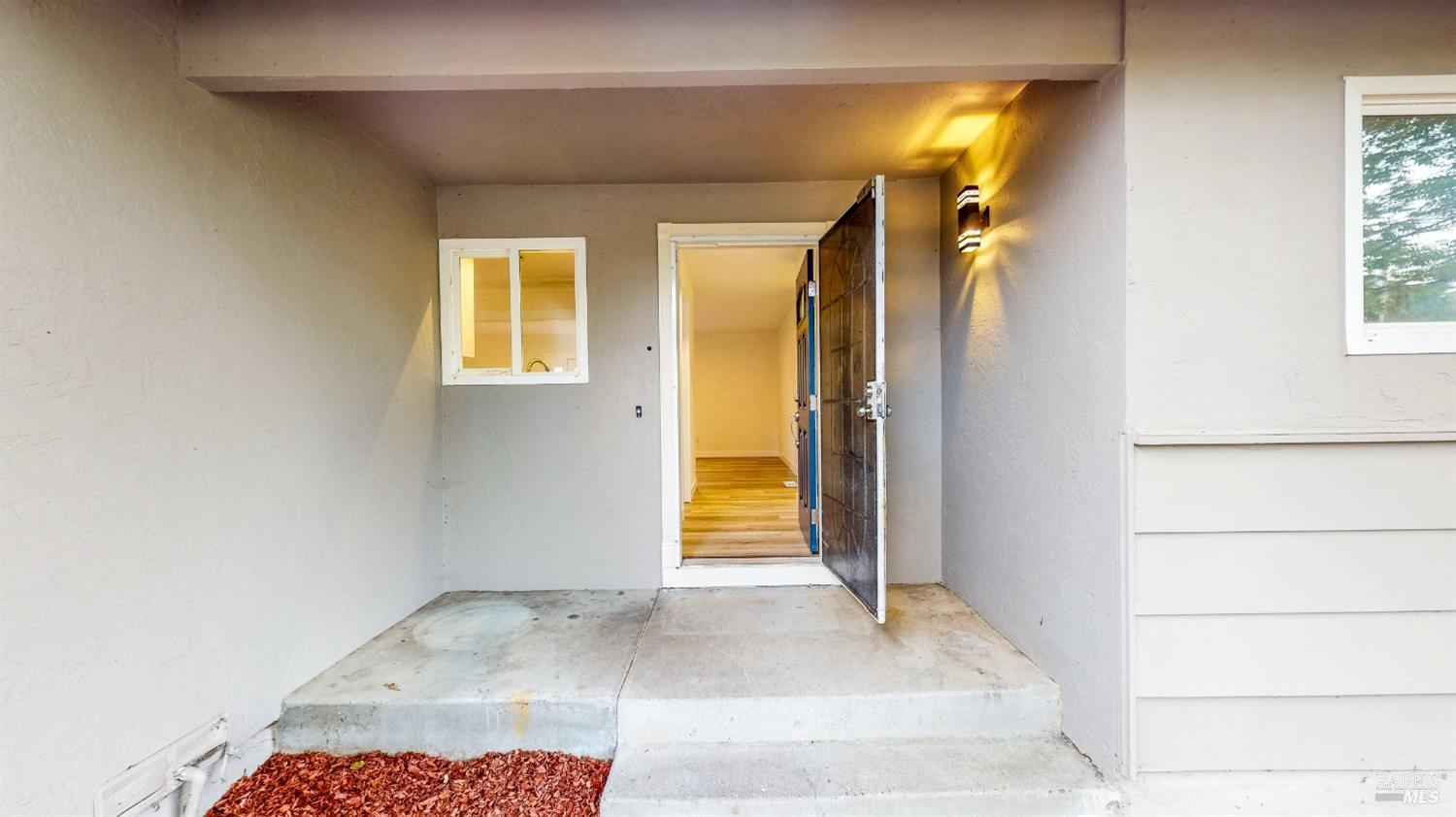 Detail Gallery Image 5 of 57 For 1245 Kerney St, Santa Rosa,  CA 95401 - 3 Beds | 2 Baths