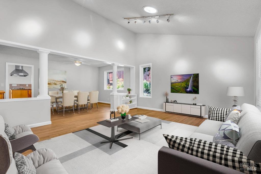 Detail Gallery Image 12 of 90 For 937 Bolton Cir, Benicia,  CA 94510 - 4 Beds | 3 Baths