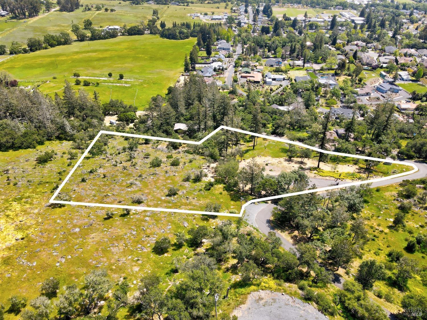 Detail Gallery Image 1 of 25 For 3577 Deer Trail Rd, Santa Rosa,  CA 95404 - – Beds | – Baths