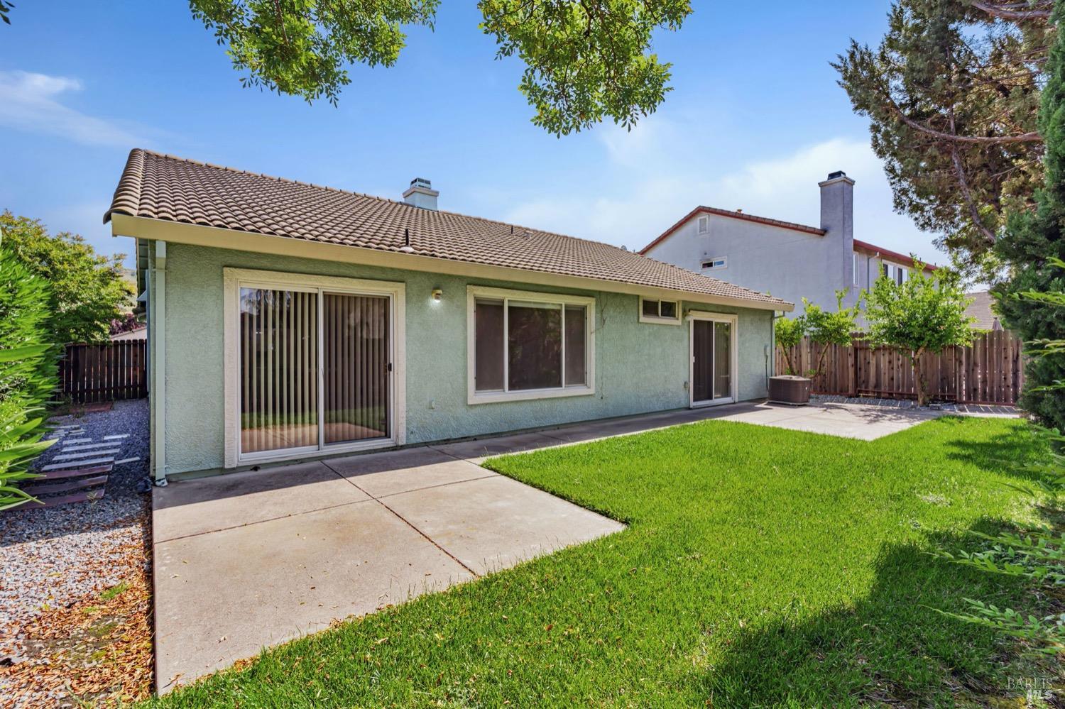 Detail Gallery Image 29 of 36 For 3283 Lagunita Cir, Fairfield,  CA 94533 - 4 Beds | 2 Baths