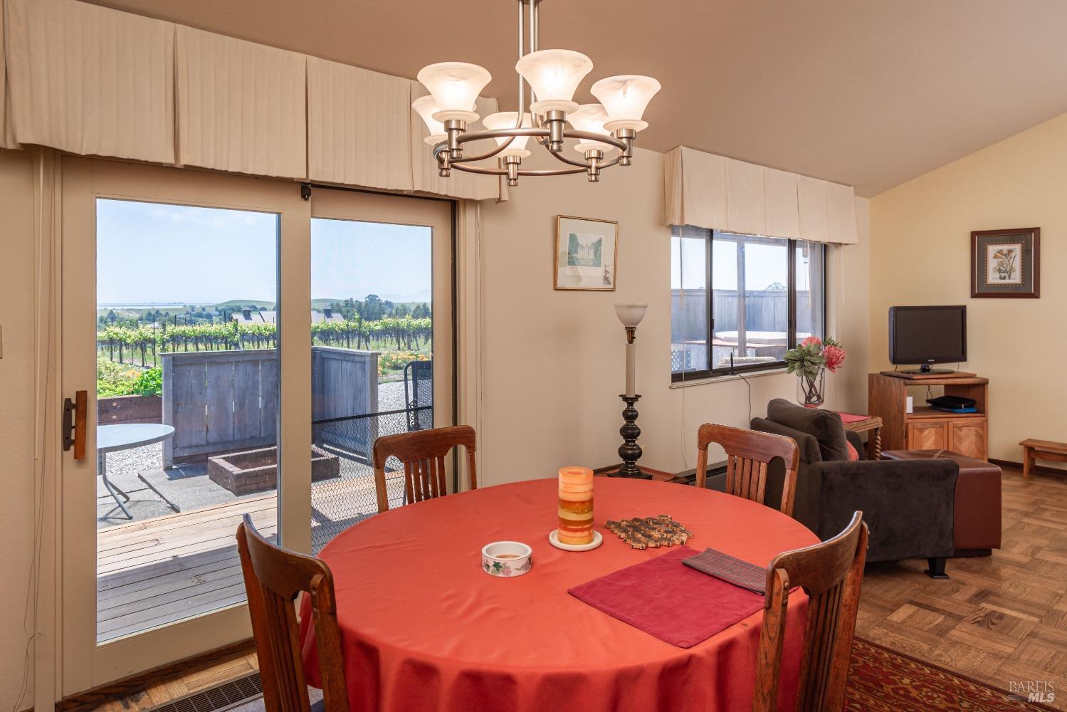 Detail Gallery Image 27 of 60 For 1150 Bayview Ave, Napa,  CA 94559 - 3 Beds | 2 Baths