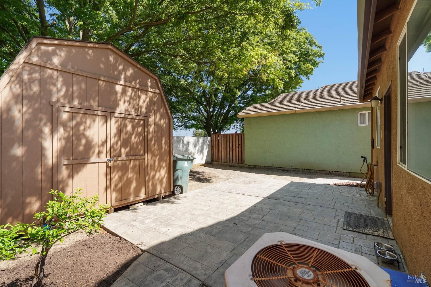 La Esperanza Drive, Dixon, California image 36