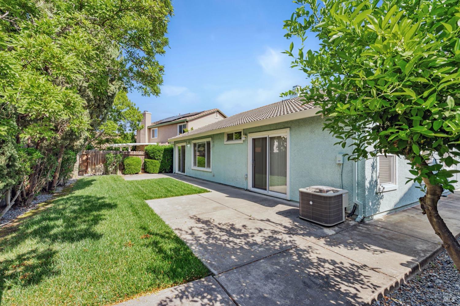 Detail Gallery Image 30 of 36 For 3283 Lagunita Cir, Fairfield,  CA 94533 - 4 Beds | 2 Baths