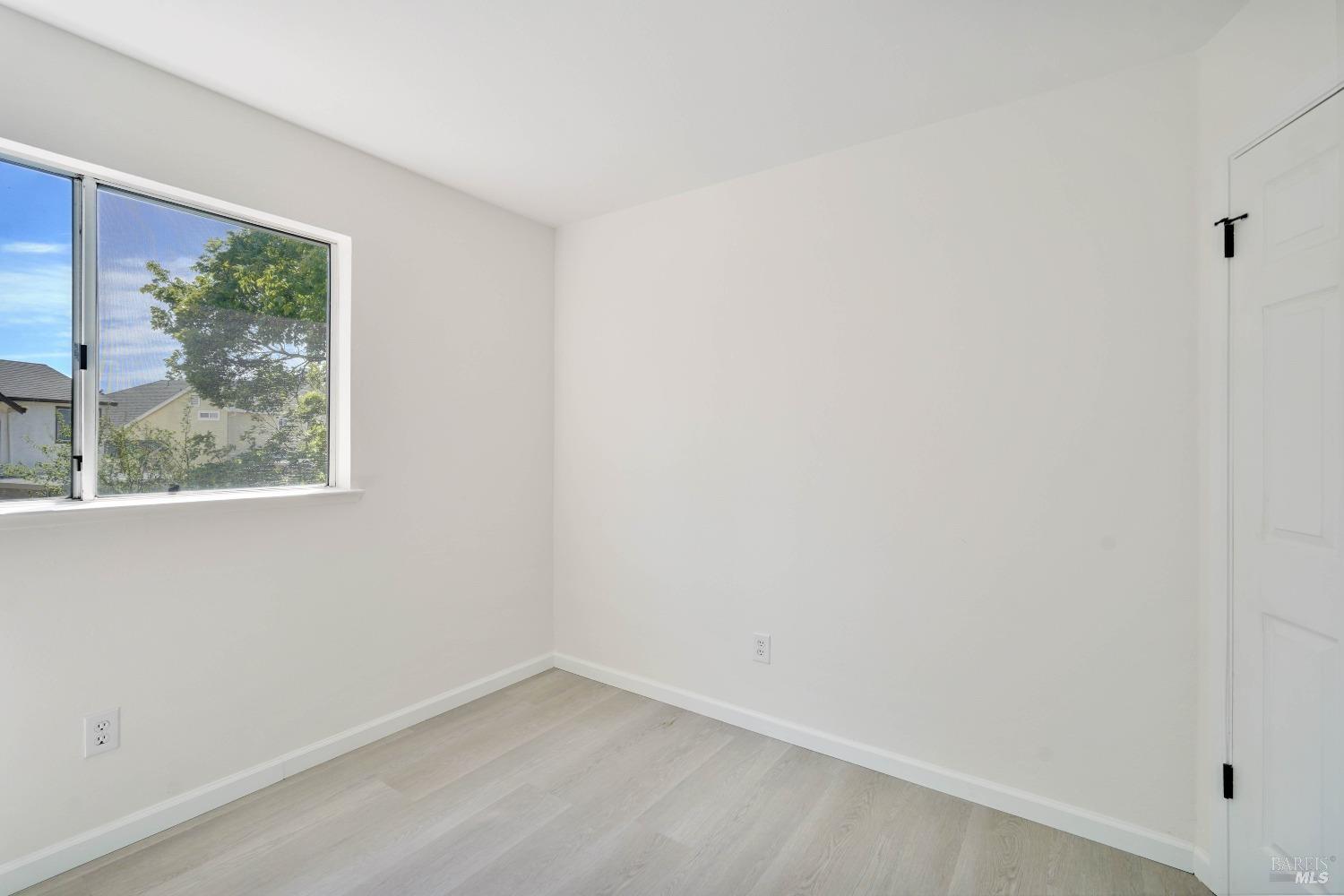 Detail Gallery Image 58 of 64 For 948 Shadywood Cir, Suisun City,  CA 94585 - 4 Beds | 2/1 Baths