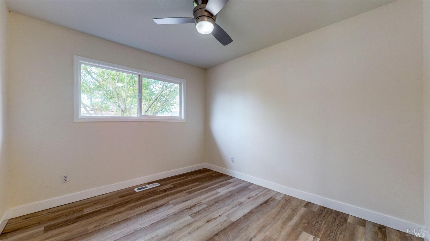 Detail Gallery Image 34 of 57 For 1245 Kerney St, Santa Rosa,  CA 95401 - 3 Beds | 2 Baths