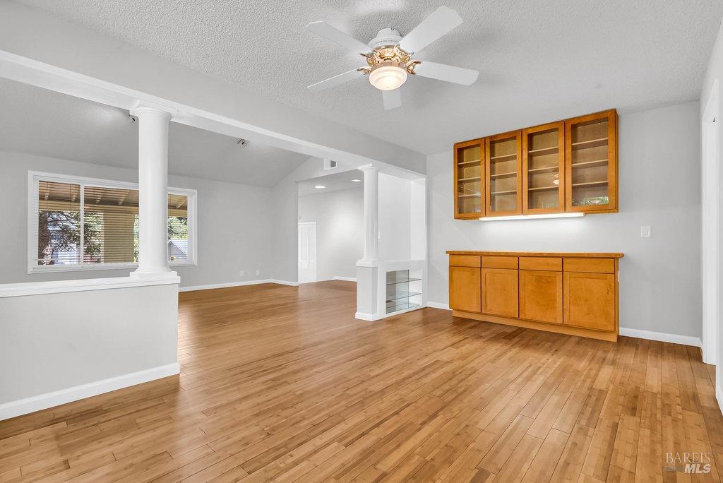 Detail Gallery Image 17 of 90 For 937 Bolton Cir, Benicia,  CA 94510 - 4 Beds | 3 Baths