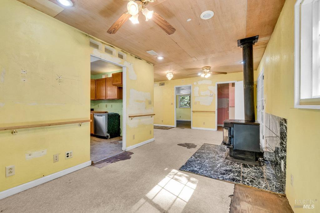 Detail Gallery Image 11 of 36 For 5944 Cazadero Hwy, Cazadero,  CA 95421 - 2 Beds | 2 Baths