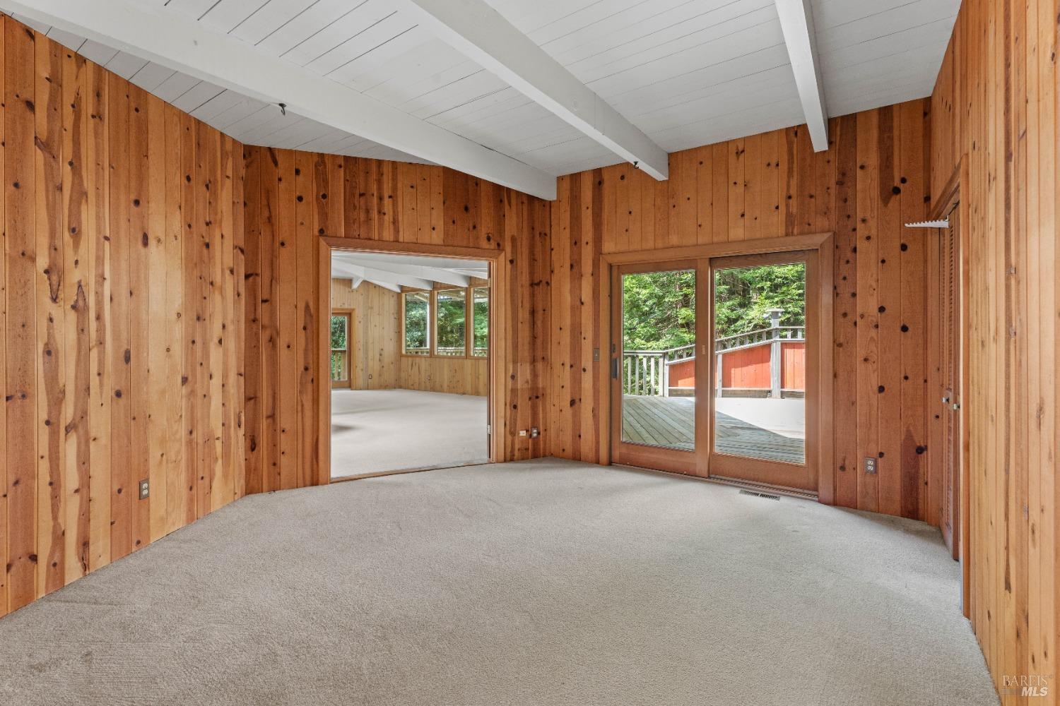 Detail Gallery Image 10 of 45 For 43755 Little Lake Rd, Mendocino,  CA 95460 - 2 Beds | 2 Baths