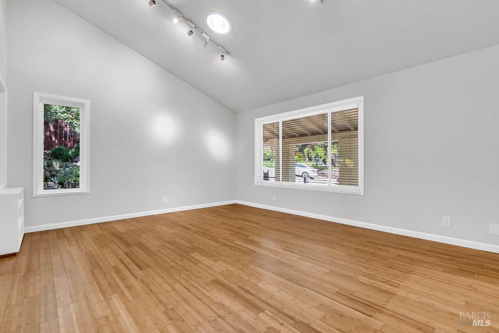Detail Gallery Image 7 of 90 For 937 Bolton Cir, Benicia,  CA 94510 - 4 Beds | 3 Baths