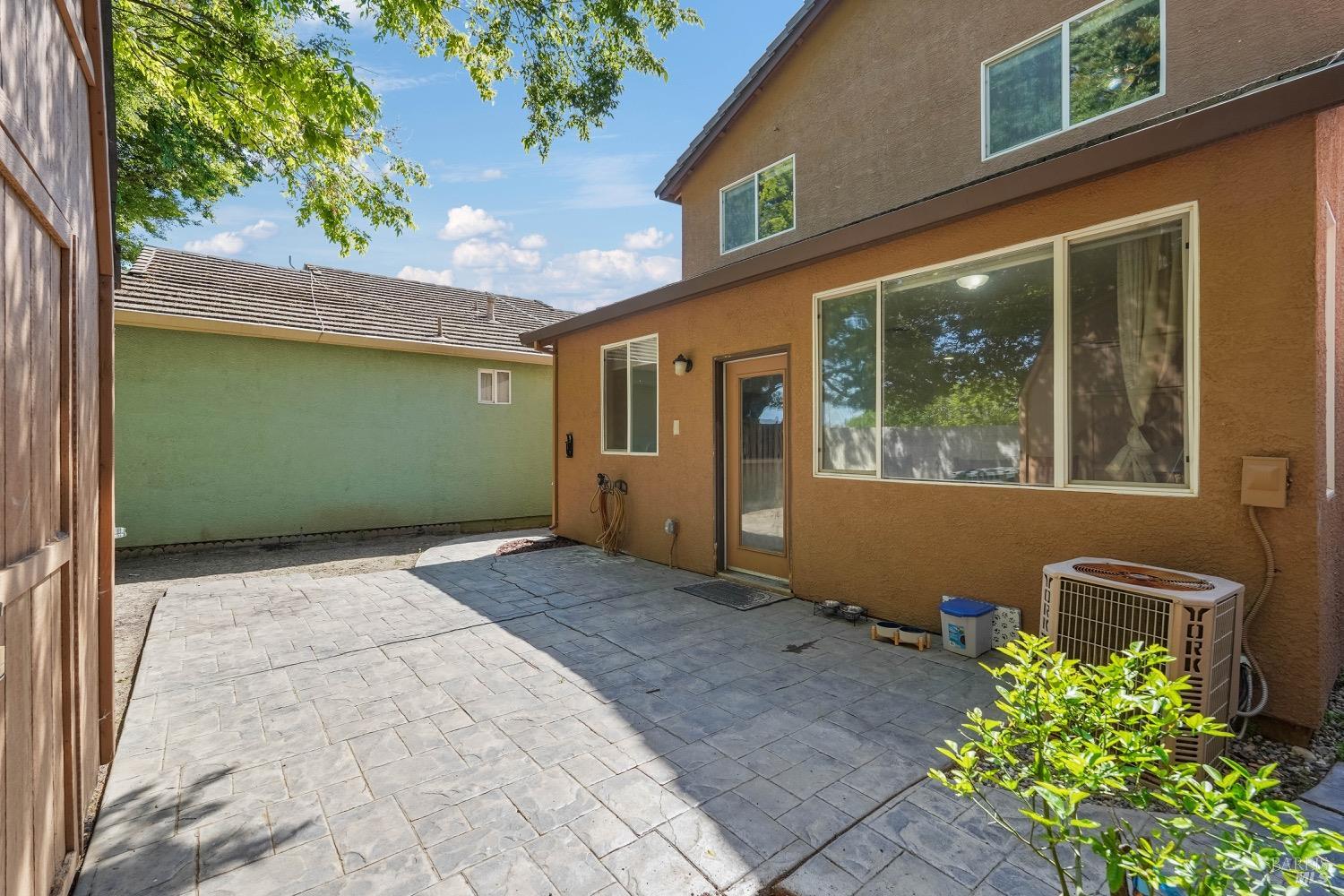 La Esperanza Drive, Dixon, California image 37