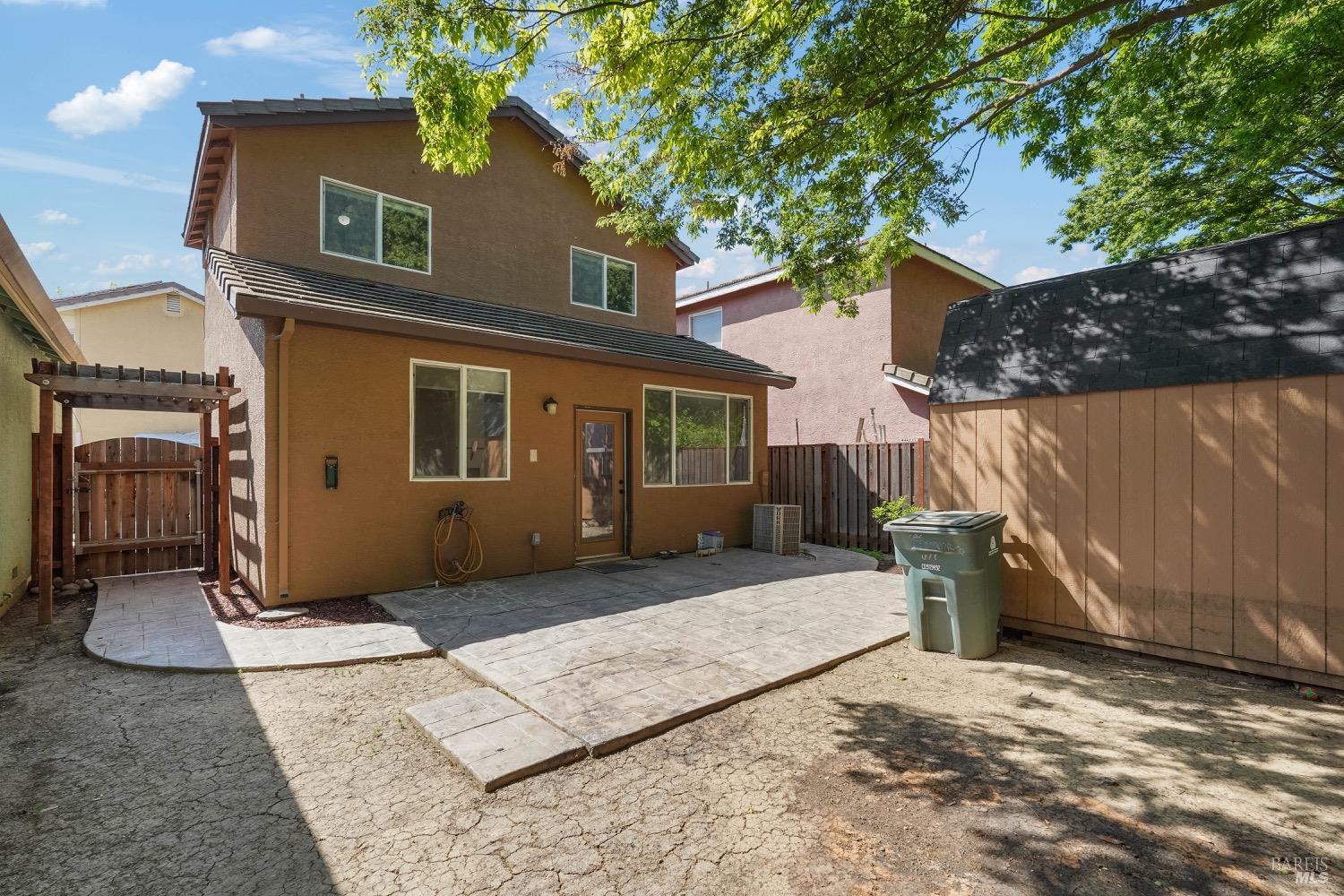 La Esperanza Drive, Dixon, California image 34