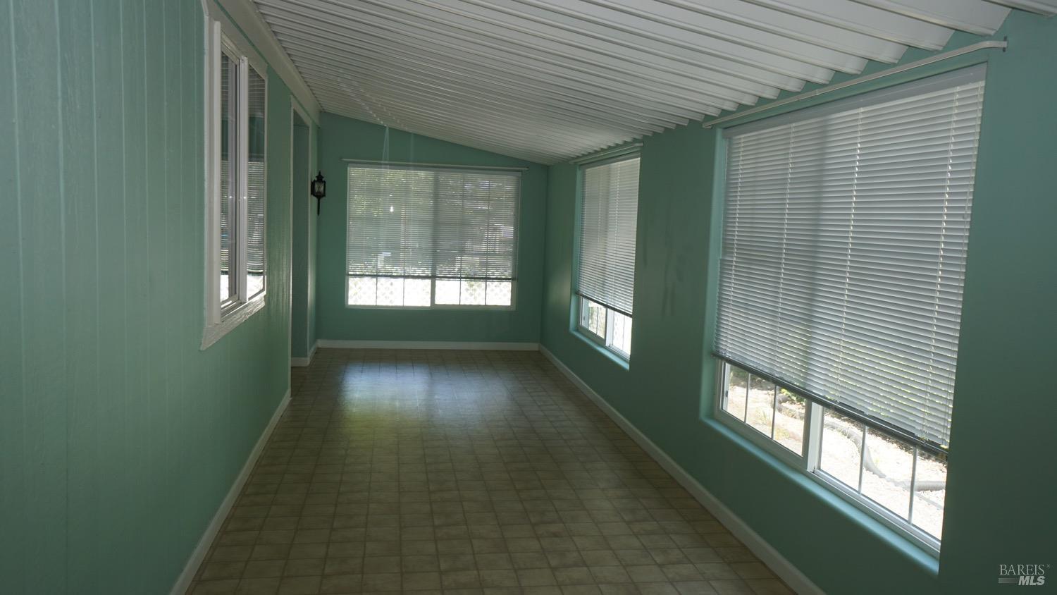 Detail Gallery Image 6 of 41 For 26 Chapala Dr, Santa Rosa,  CA 95403 - 2 Beds | 2 Baths