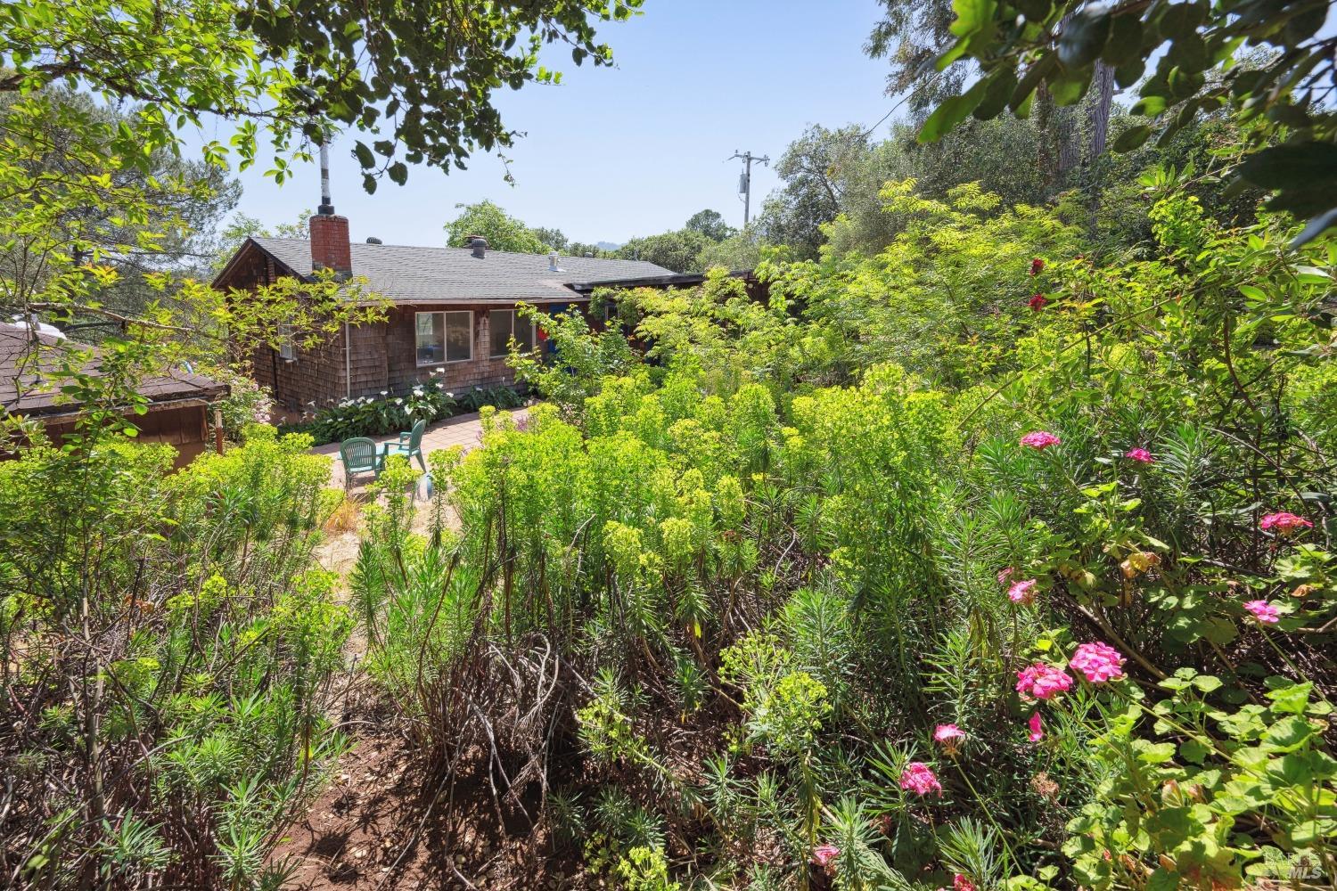 Detail Gallery Image 14 of 26 For 605 Cavedale Rd, Sonoma,  CA 95476 - 2 Beds | 1 Baths