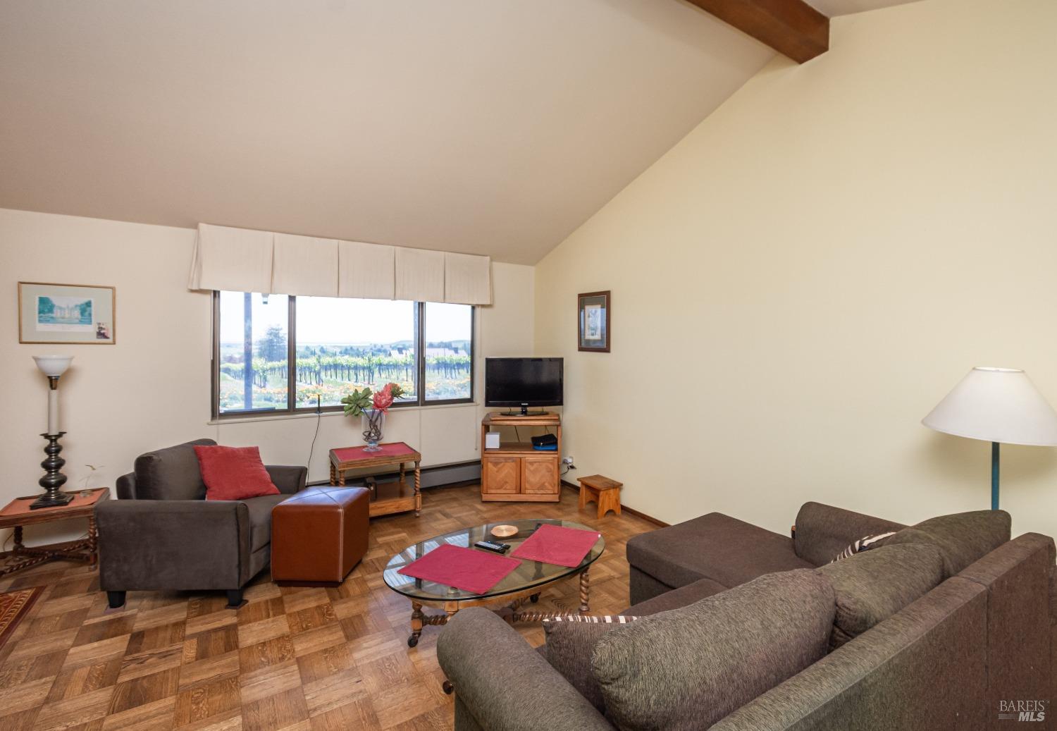 Detail Gallery Image 21 of 60 For 1150 Bayview Ave, Napa,  CA 94559 - 3 Beds | 2 Baths