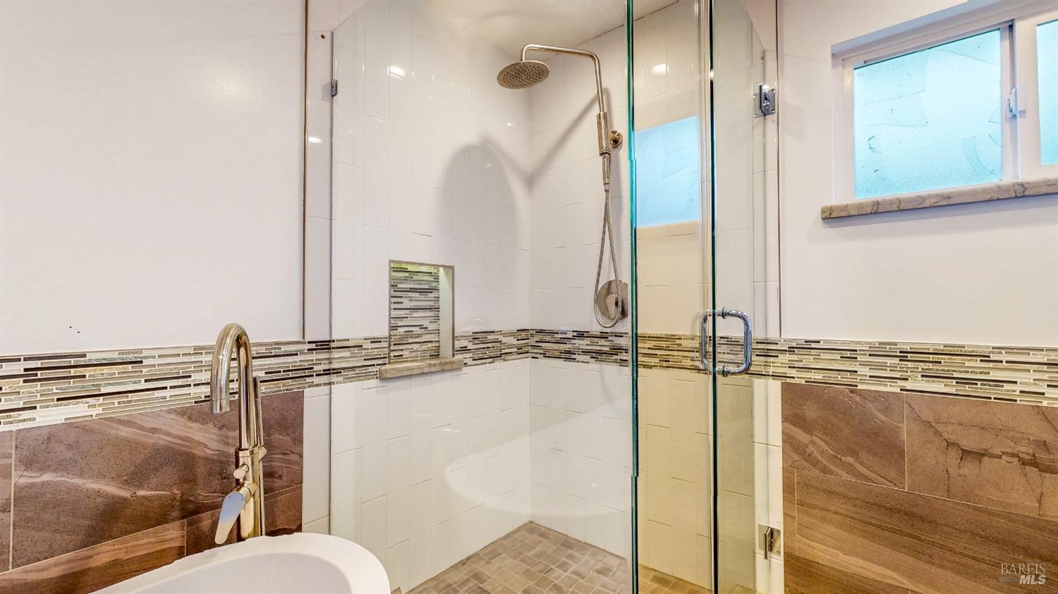 Detail Gallery Image 45 of 57 For 1245 Kerney St, Santa Rosa,  CA 95401 - 3 Beds | 2 Baths