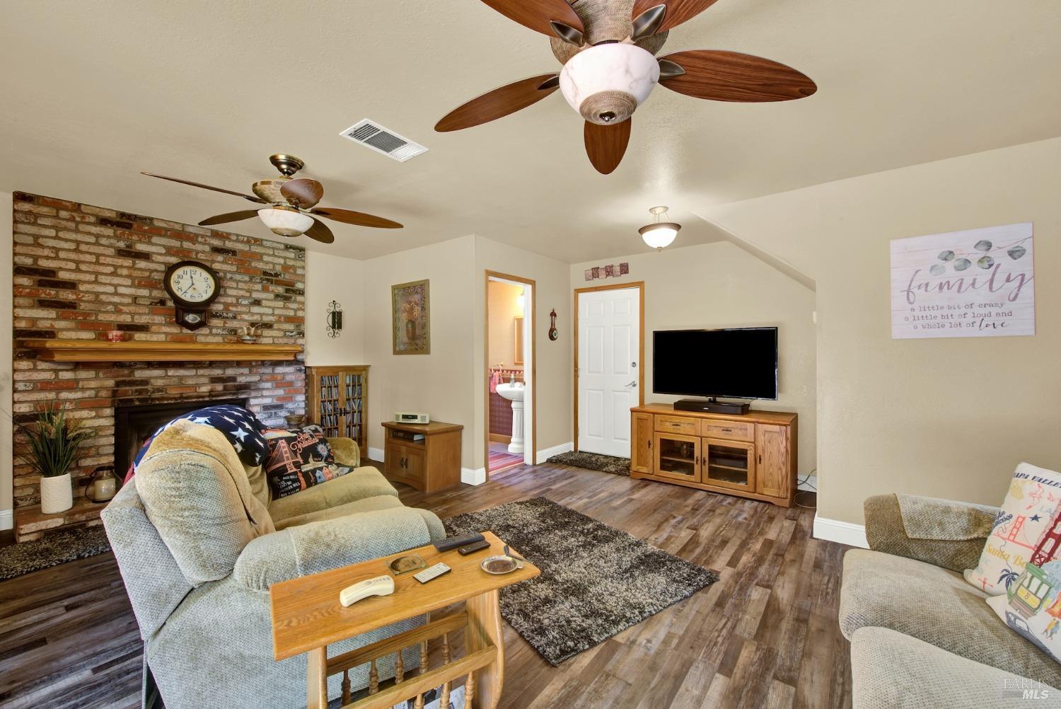 Detail Gallery Image 20 of 43 For 575 Gregory Dr, Vacaville,  CA 95687 - 4 Beds | 2/1 Baths