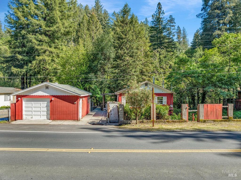 Detail Gallery Image 1 of 36 For 5944 Cazadero Hwy, Cazadero,  CA 95421 - 2 Beds | 2 Baths