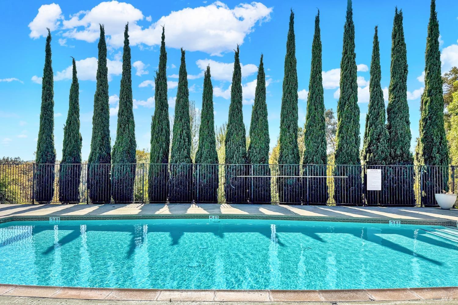 Detail Gallery Image 22 of 25 For 900 Cambridge Dr #99,  Benicia,  CA 94510 - 2 Beds | 1 Baths