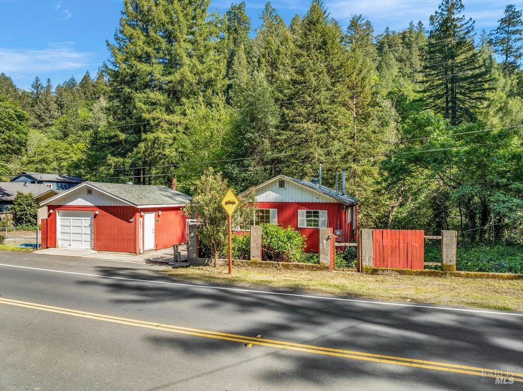 Detail Gallery Image 3 of 36 For 5944 Cazadero Hwy, Cazadero,  CA 95421 - 2 Beds | 2 Baths