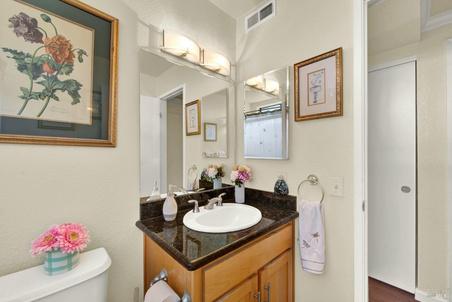 Detail Gallery Image 16 of 25 For 900 Cambridge Dr #99,  Benicia,  CA 94510 - 2 Beds | 1 Baths