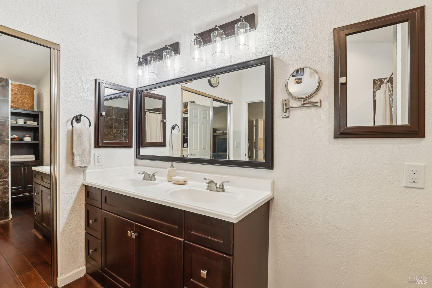 Detail Gallery Image 36 of 68 For 218 Ballindine Dr, Vacaville,  CA 95688 - 4 Beds | 3 Baths