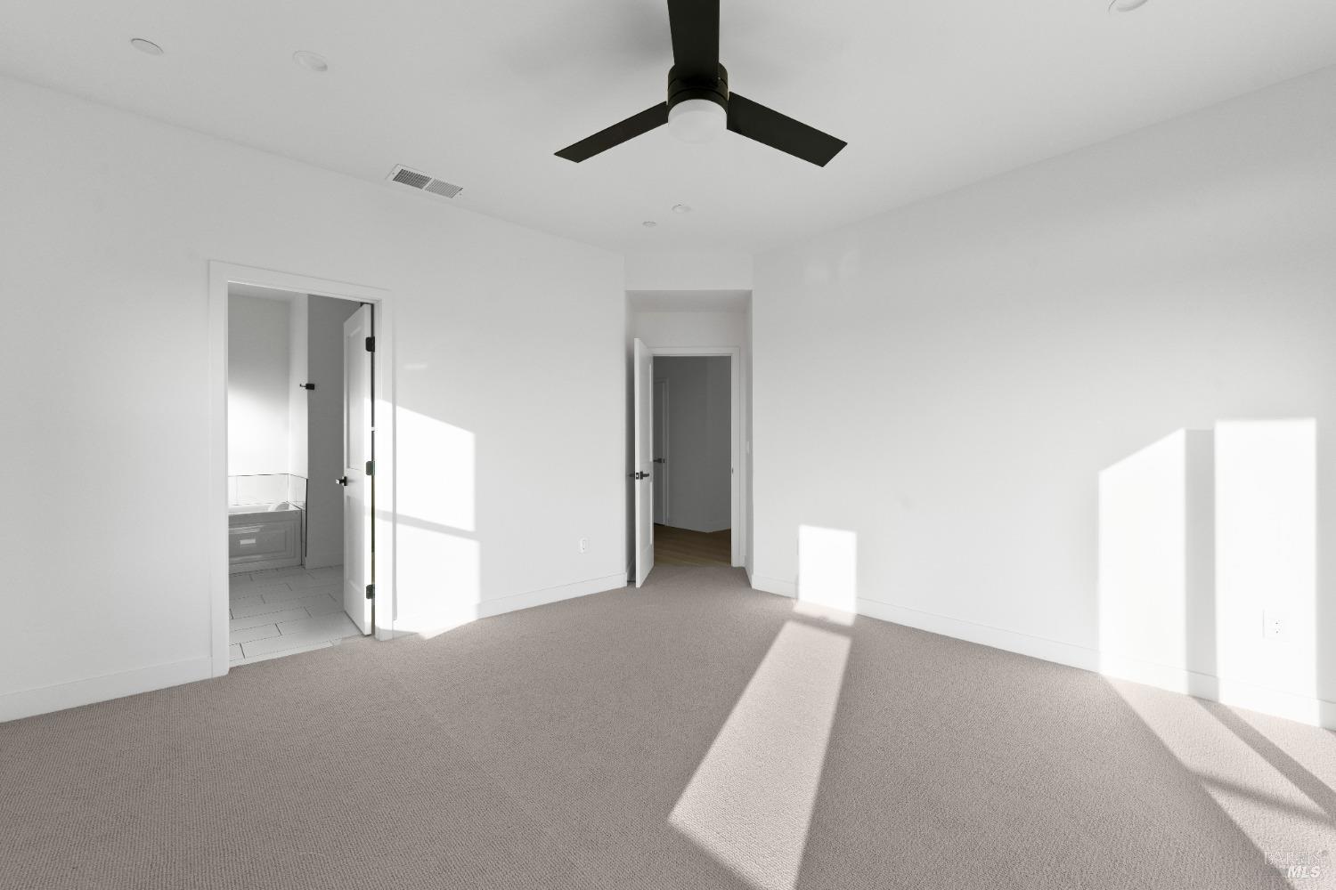 Detail Gallery Image 11 of 20 For 1966 Viewpointe Cir, Santa Rosa,  CA 95403 - 6 Beds | 5/1 Baths