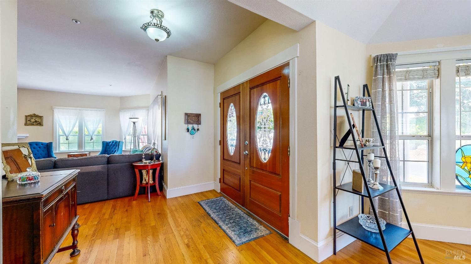 Detail Gallery Image 5 of 62 For 125 Oakbrook Ln, Cloverdale,  CA 95425 - 4 Beds | 3 Baths