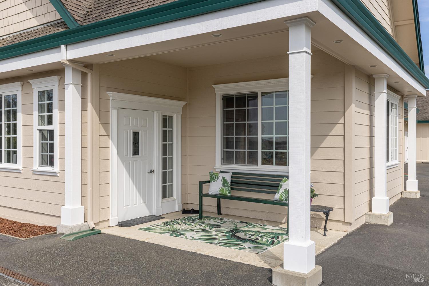 Detail Gallery Image 10 of 75 For 3785 Roblar Rd, Petaluma,  CA 94952 - 2 Beds | 1/1 Baths