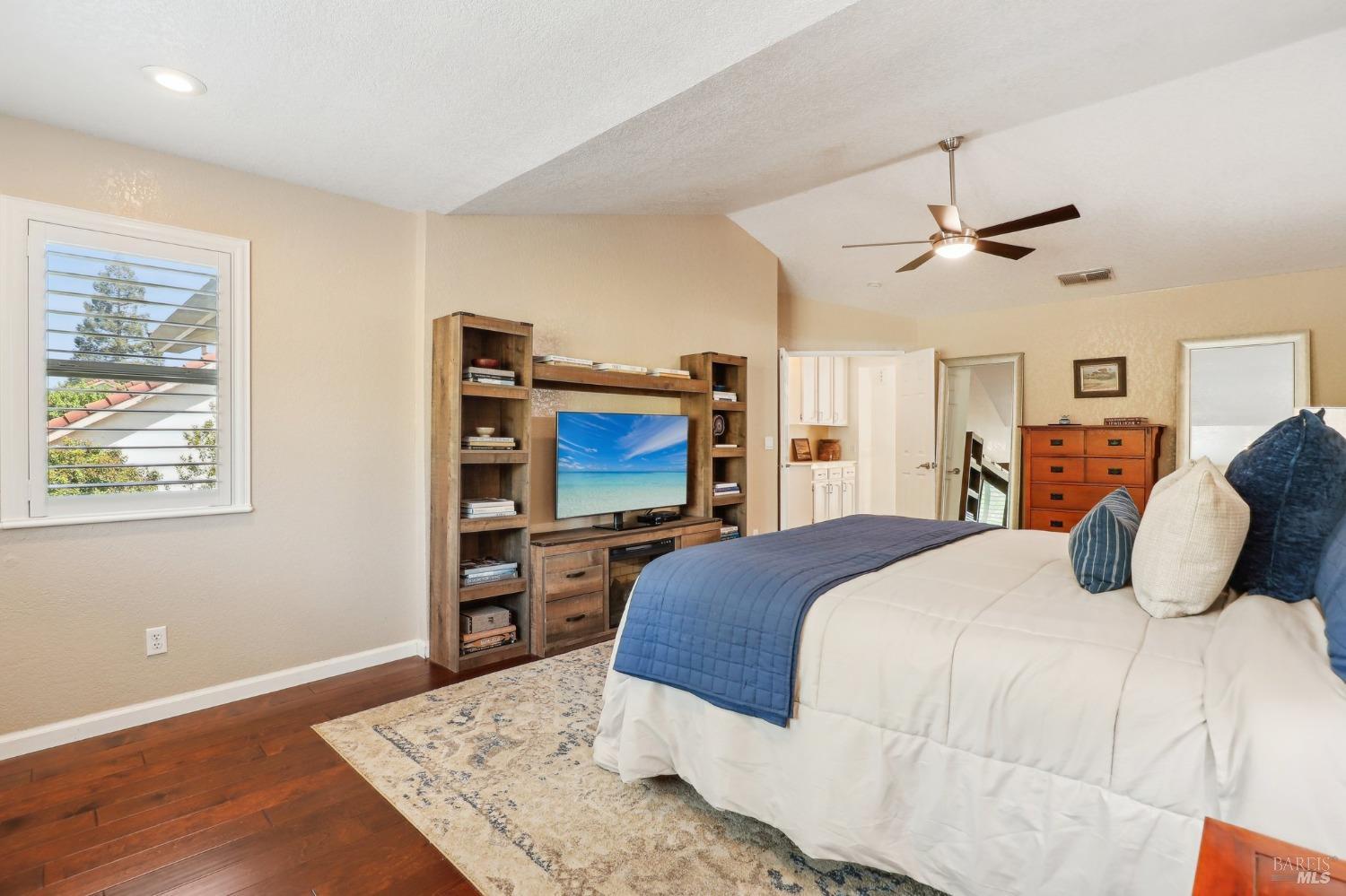 Detail Gallery Image 40 of 68 For 218 Ballindine Dr, Vacaville,  CA 95688 - 4 Beds | 3 Baths