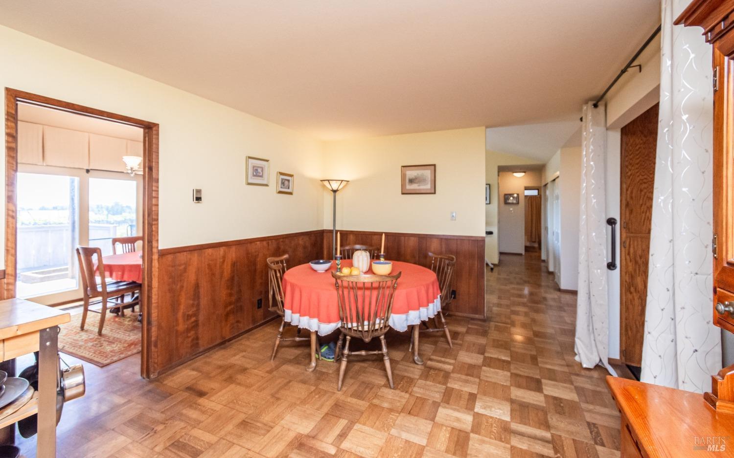 Detail Gallery Image 29 of 60 For 1150 Bayview Ave, Napa,  CA 94559 - 3 Beds | 2 Baths