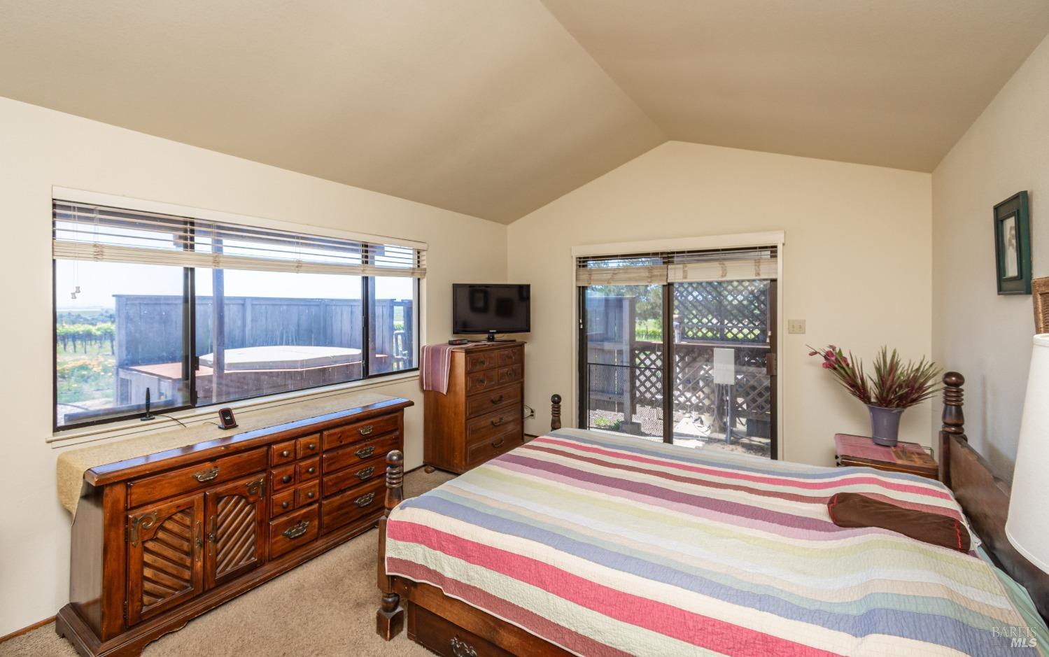 Detail Gallery Image 39 of 60 For 1150 Bayview Ave, Napa,  CA 94559 - 3 Beds | 2 Baths