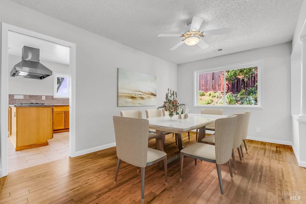 Detail Gallery Image 18 of 90 For 937 Bolton Cir, Benicia,  CA 94510 - 4 Beds | 3 Baths