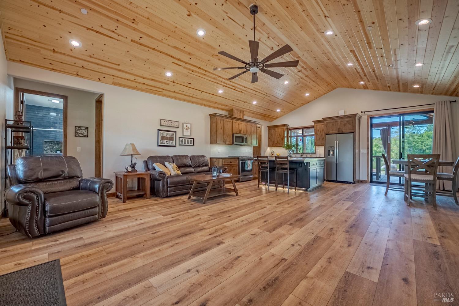 Detail Gallery Image 28 of 85 For 4870 Usona Rd, Mariposa,  CA 95338 - 2 Beds | 2 Baths