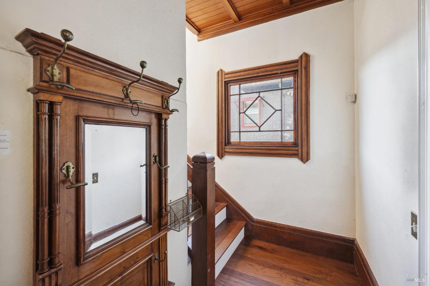 Detail Gallery Image 8 of 50 For 705 Mission Ave, San Rafael,  CA 94901 - 4 Beds | 0/2 Baths
