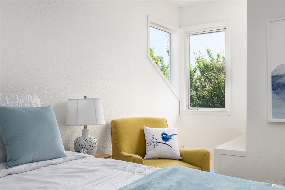 Detail Gallery Image 18 of 24 For 612 Wateree St, Sausalito,  CA 94965 - 2 Beds | 1/1 Baths