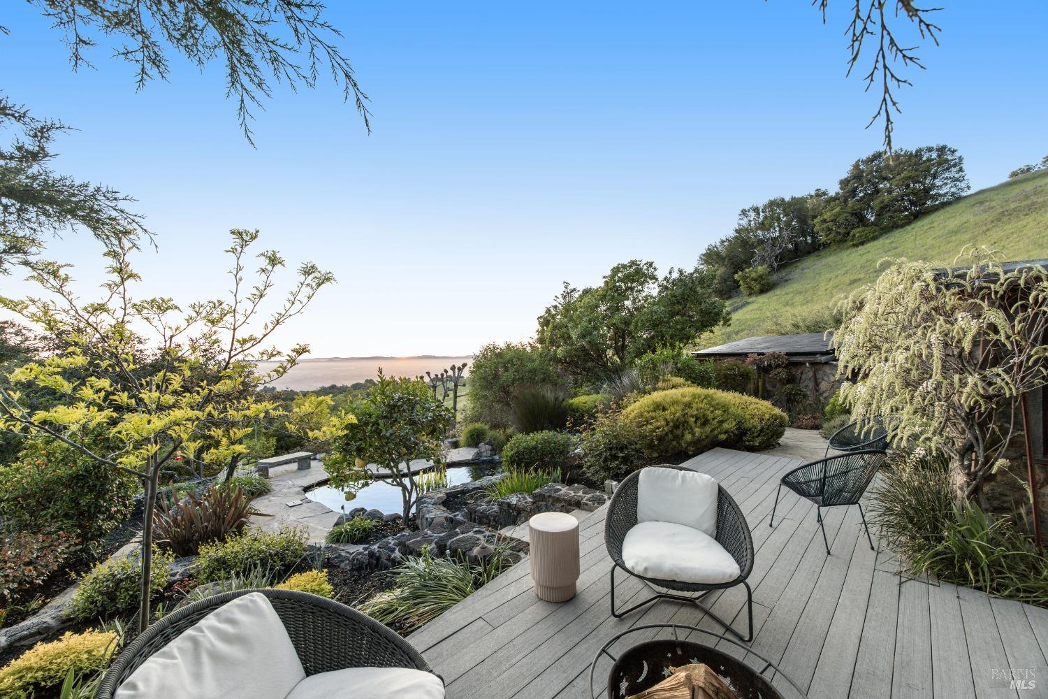 Detail Gallery Image 68 of 95 For 6960 Round Oak Rd, Penngrove,  CA 94951 - 3 Beds | 3 Baths