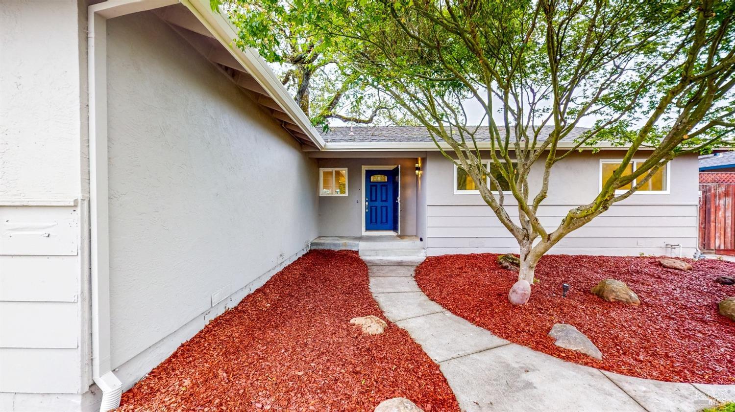 Detail Gallery Image 4 of 57 For 1245 Kerney St, Santa Rosa,  CA 95401 - 3 Beds | 2 Baths