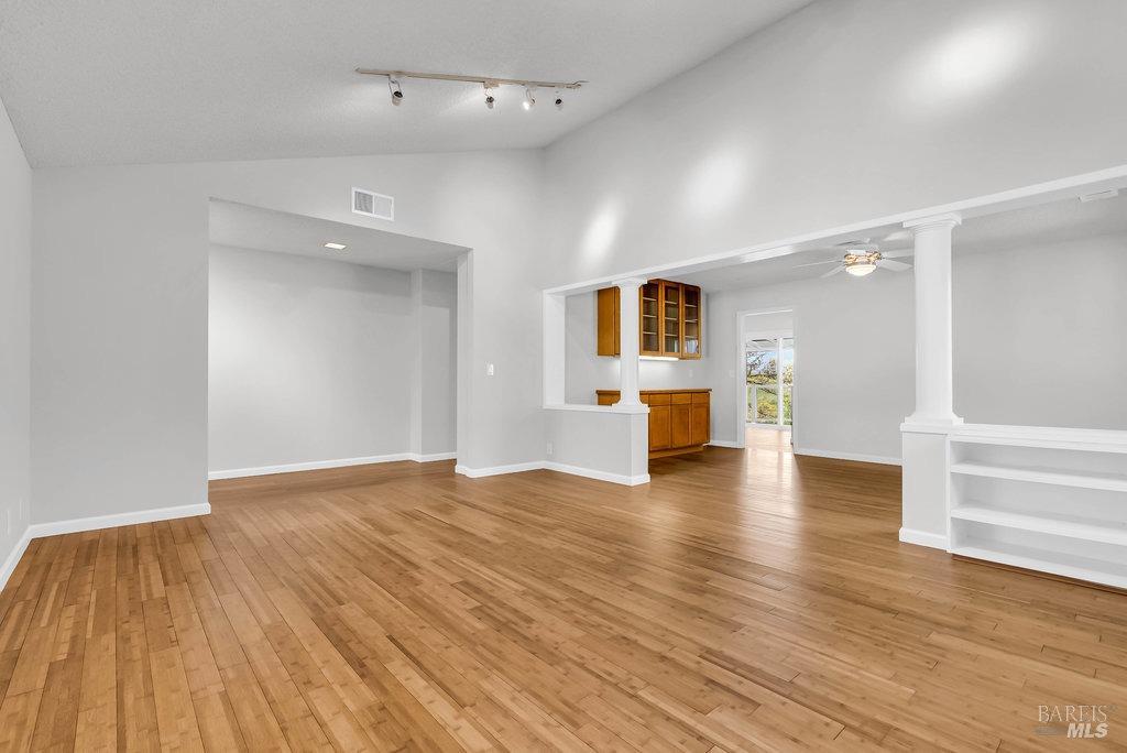 Detail Gallery Image 9 of 90 For 937 Bolton Cir, Benicia,  CA 94510 - 4 Beds | 3 Baths