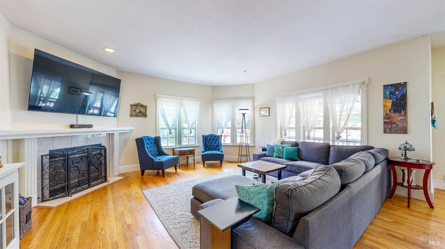 Detail Gallery Image 8 of 62 For 125 Oakbrook Ln, Cloverdale,  CA 95425 - 4 Beds | 3 Baths