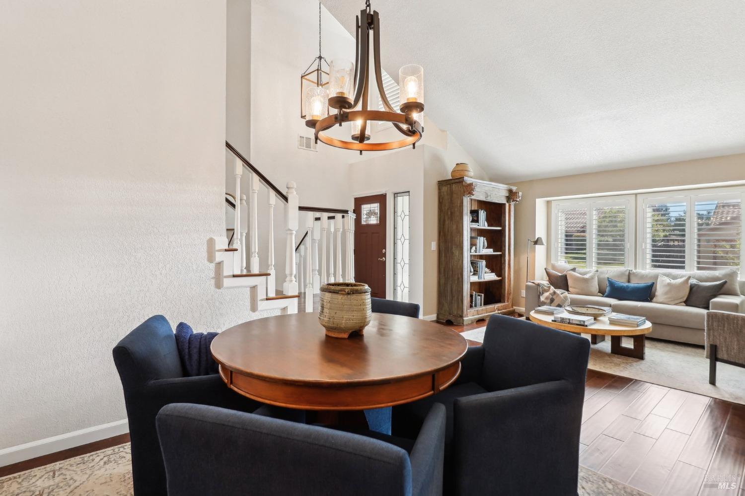 Detail Gallery Image 9 of 68 For 218 Ballindine Dr, Vacaville,  CA 95688 - 4 Beds | 3 Baths