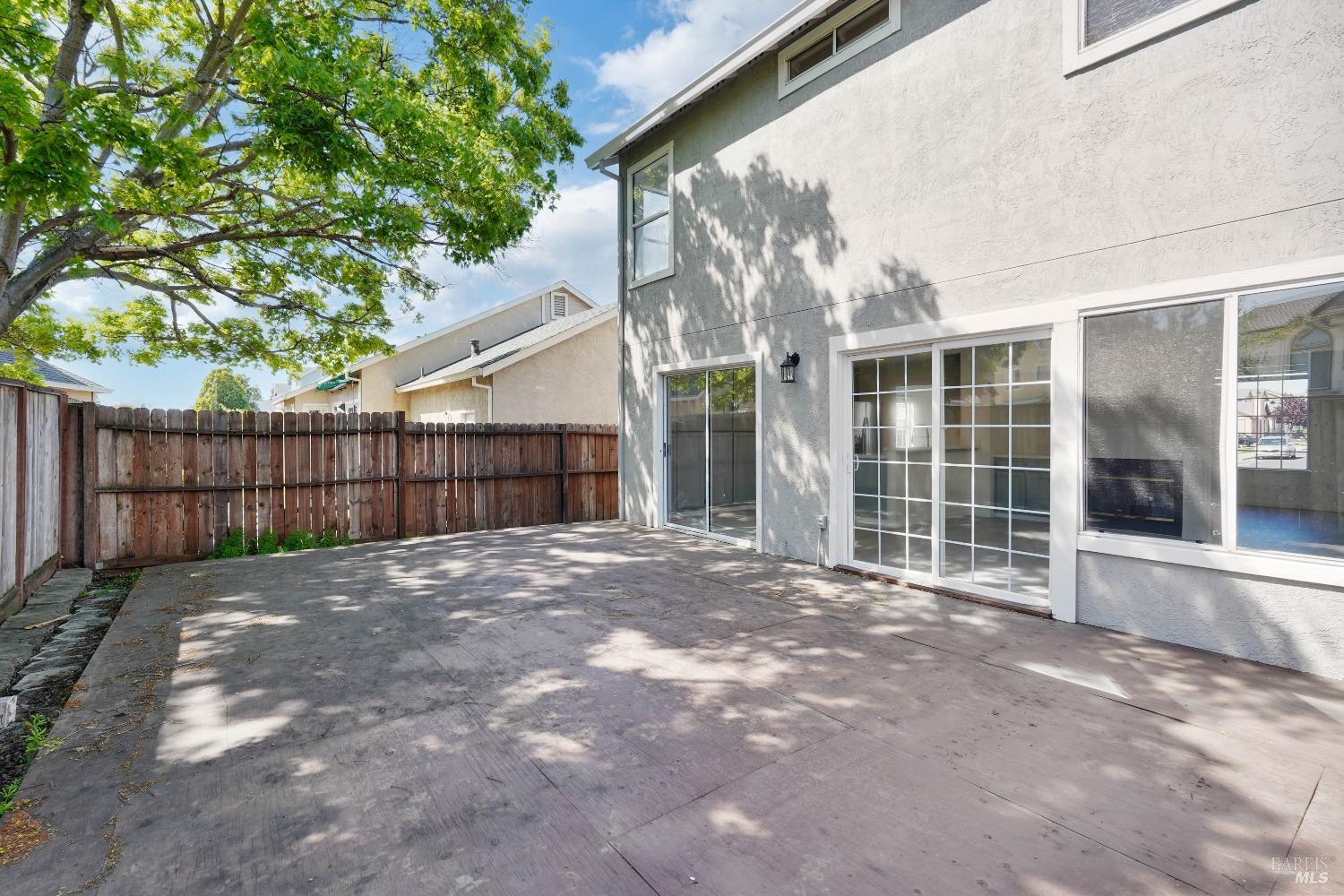 Detail Gallery Image 48 of 64 For 948 Shadywood Cir, Suisun City,  CA 94585 - 4 Beds | 2/1 Baths