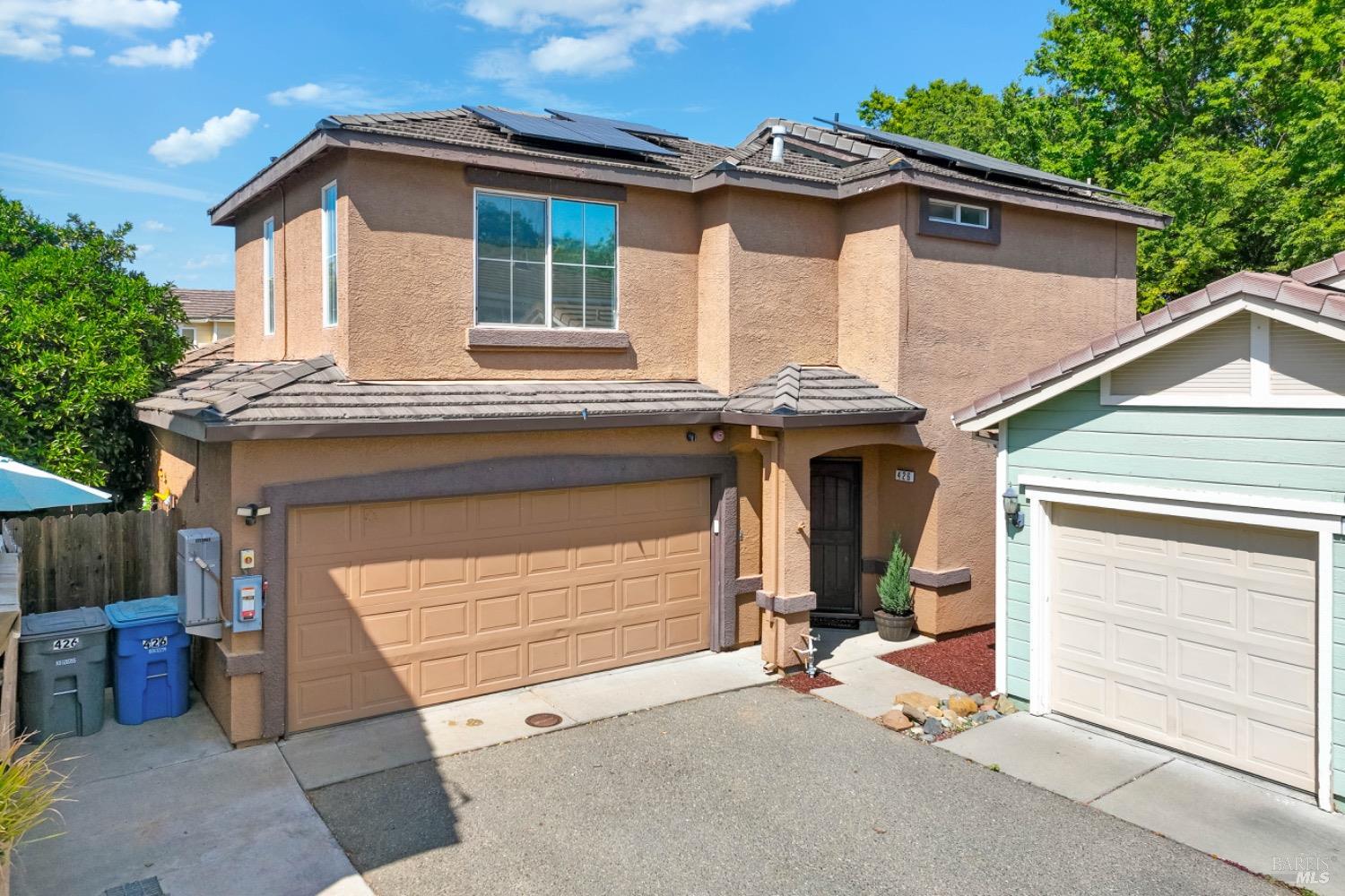 La Esperanza Drive, Dixon, California image 1