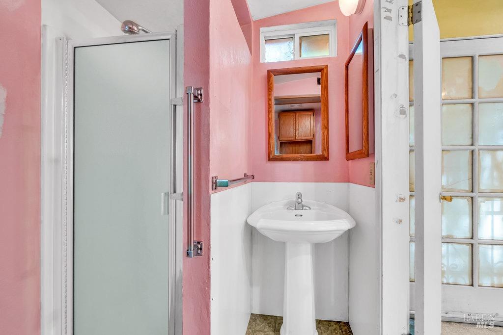Detail Gallery Image 17 of 36 For 5944 Cazadero Hwy, Cazadero,  CA 95421 - 2 Beds | 2 Baths