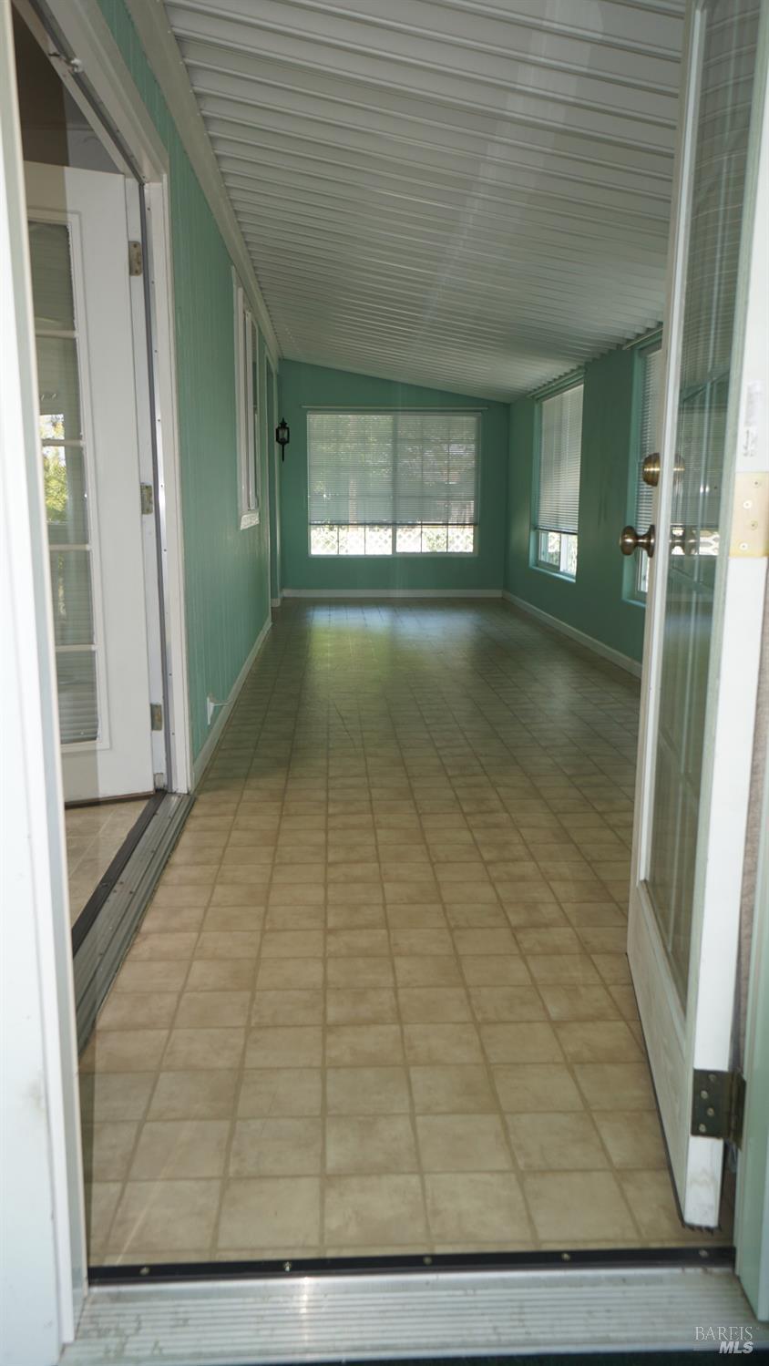 Detail Gallery Image 5 of 41 For 26 Chapala Dr, Santa Rosa,  CA 95403 - 2 Beds | 2 Baths