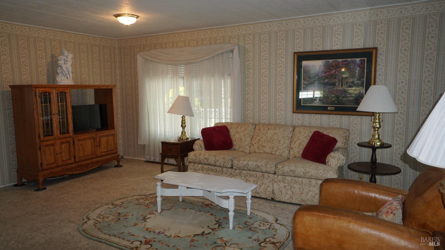 Detail Gallery Image 10 of 41 For 26 Chapala Dr, Santa Rosa,  CA 95403 - 2 Beds | 2 Baths