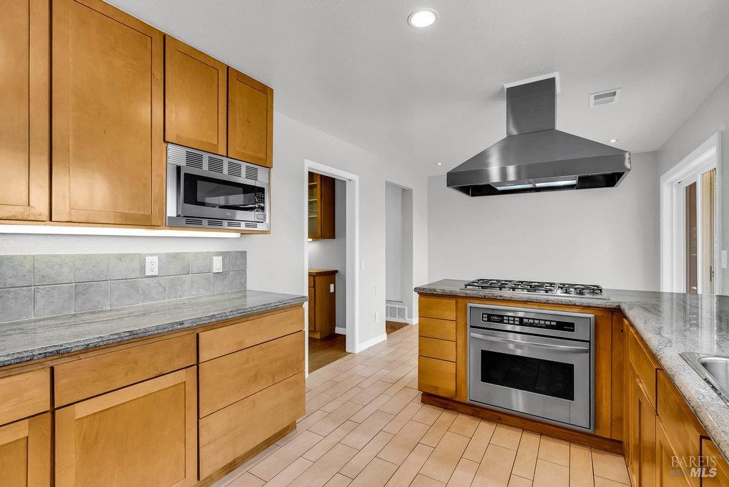 Detail Gallery Image 26 of 90 For 937 Bolton Cir, Benicia,  CA 94510 - 4 Beds | 3 Baths