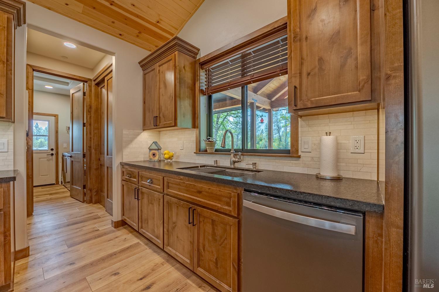 Detail Gallery Image 35 of 85 For 4870 Usona Rd, Mariposa,  CA 95338 - 2 Beds | 2 Baths