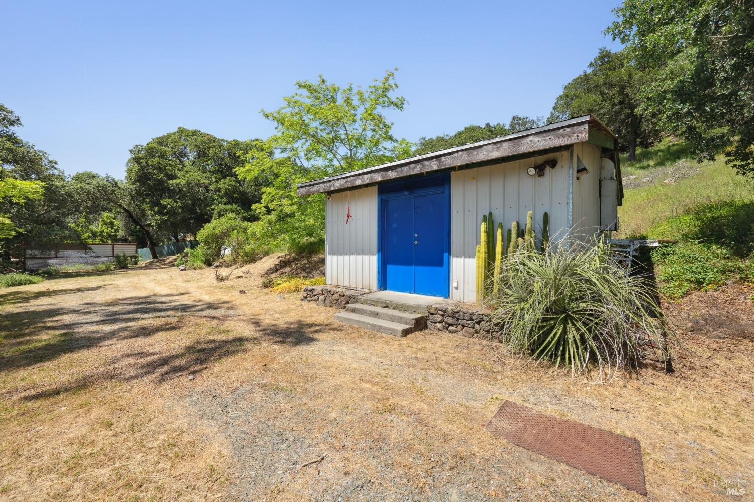 Detail Gallery Image 15 of 26 For 605 Cavedale Rd, Sonoma,  CA 95476 - 2 Beds | 1 Baths